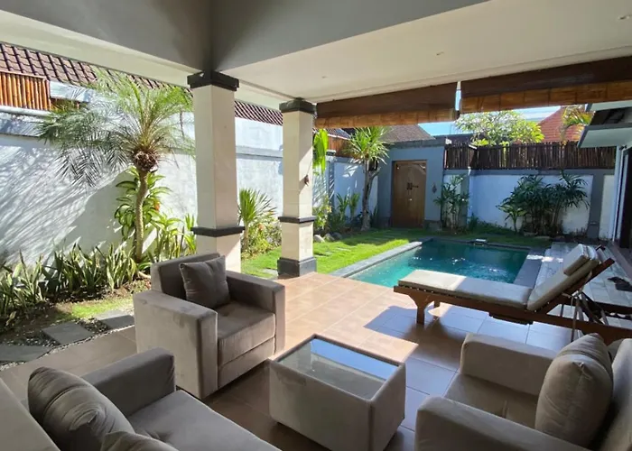 House Tanjung Legian Ferienhaus *