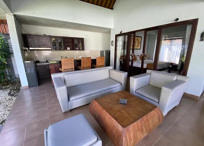 House Tanjung Legian Ferienhaus *